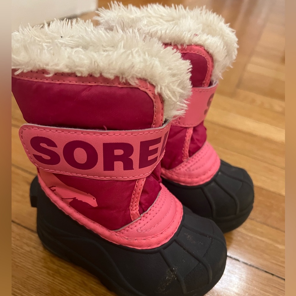 Sorel pink toddler boots size 5